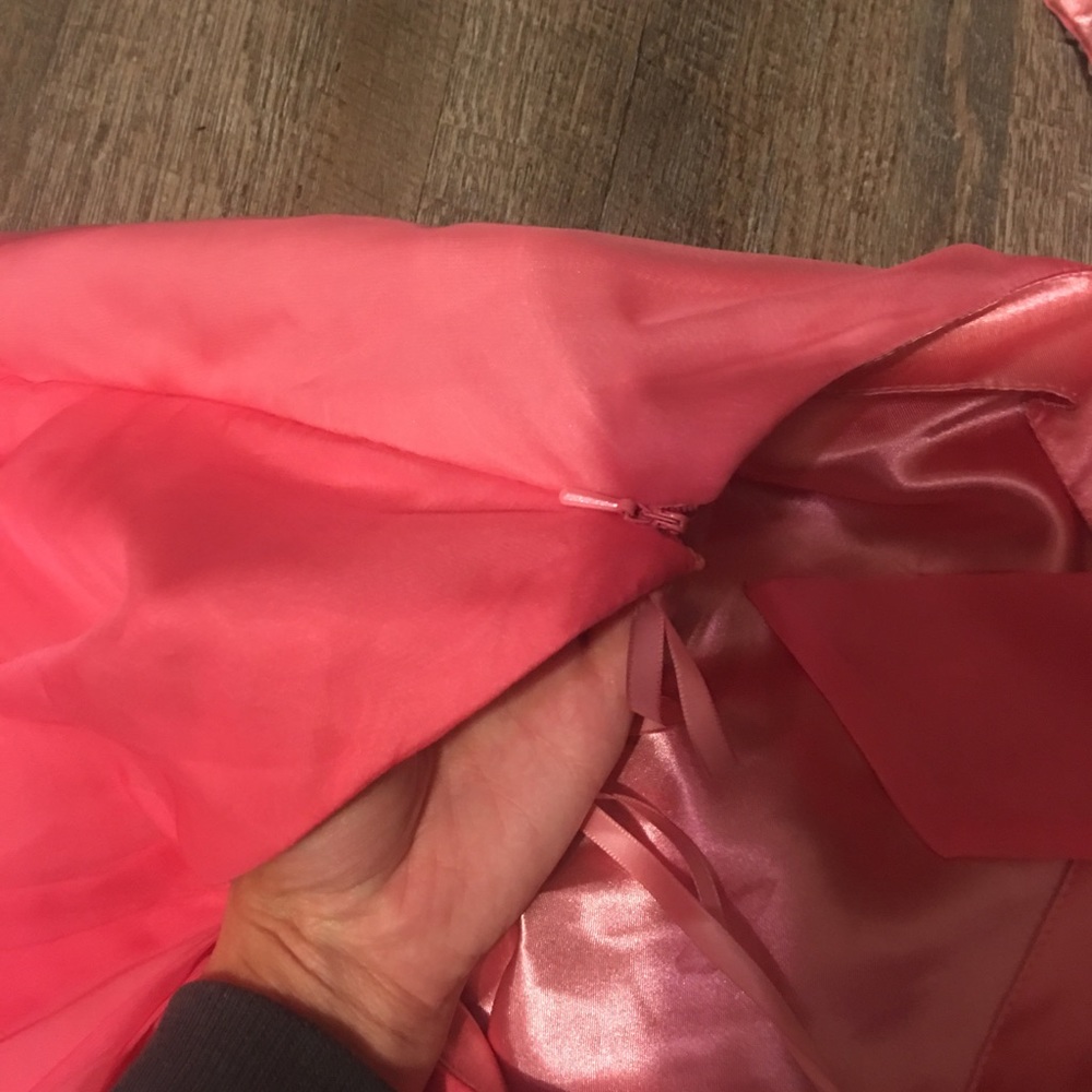 💎La Femme Strapless Prom Dress 💎 - Picture 3 of 7